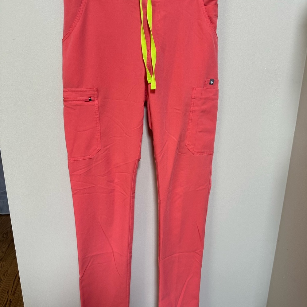 Figs Coral Yola Scrub Pants XST